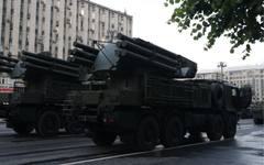 И пиле не може да прехвръкне: Москва под обсада заради парада за 9 май, но други градове остават без защита