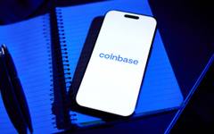 Coinbase съкращава 14% от персонала си заради нестабилността и АІ