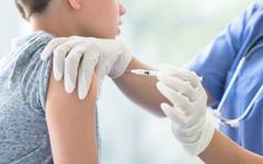 Лични лекари сигнализират за проблеми с ваксинацията на деца бежанци