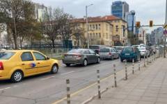 Една елементарна грешка на шофьорите може да вдигне разхода на гориво с 3-5%
