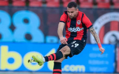 Столичен дуел в плейофите на Първа лига, Манчестър Юнайтед и още футбол по телевизията днес