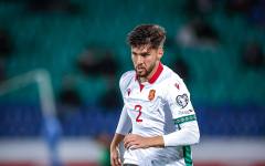 Християн Петров игра за Хееренвен при равенство с Аякс