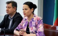Министърът на здравеопазването се срещна с РЗИ-тата в страната заради комарите