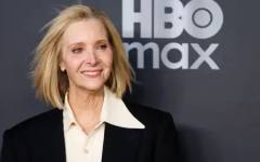 Лиса Кудроу попари сценаристите на Приятели: Двама мъже, които обсъждаха сексуалните си фантазии