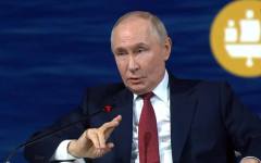 Путин кани крайнодесни германски политици на икономически форум