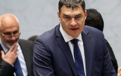 "Работим в интерес на хората". Новата власт продължава да говори като старата