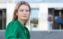Защо токът е скъп, въпреки че имаме достатъчно електроенергия? Евродепутатът Цветелина Пенкова пред ФАКТИ