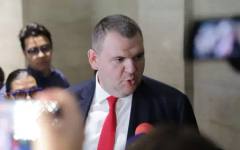 Илиян Василев: Пеевски отново влиза в типичната си роля на олигарх-хамелеон