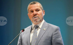 Международната морска организация заяви, че категорично се противопоставя на въвеждането на такса за преминаване през Ормузкия проток