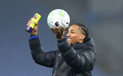 Барселона набеляза нападател на Челси