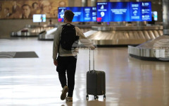 "Уиз Еър" не подкрепя предложението на ЕП за безплатен допълнителен ръчен багаж в самолетите, посочи главният корпоративен директор на авиокомпанията