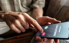 Двама задържани за телефонна измама за десетки хиляди в София