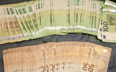 Задържаха трима с близо €600 000, над 600 боеприпаса и повече от 67 кг дрога