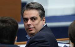 Асен Василев предупреди: Предложените промени няма да доведат до понижаване на цените
