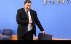 Германия не може да постигне съгласие колко пари правят човека богат
