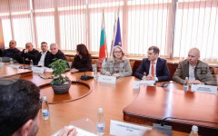 Успешният туристически сезон изисква ефективна координация, навременни действия и ясни послания за сигурност, качество и гостоприемство, заяви министър Ирена Георгиева