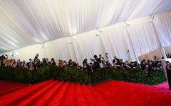 Met Gala: Червеният килим, на който модата говори по-силно от думите
