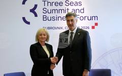 Как САЩ постигнаха за две седмици в Босна това, което ЕС не успява с години