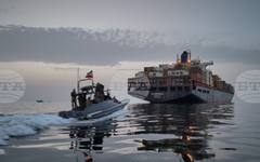 Иранска медия съобщи за "спорадични боеве" в Ормузкия проток с американския флот