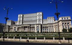 Политика, енергия и военни разходи увеличават фискалния натиск в части от Източна Европа