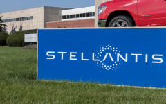 Стартът на производството в автомобилния завод на Stellantis в Сърбия вече носи стабилни икономически приходи