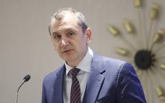 Здравният министър представя промените в наредбата, касаещи условията за специализация