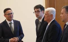 Пеканов: Ситуацията с ПВУ е критична, работим денонощно
