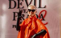 Мерил Стрийп първоначално отказала ролята в Дяволът носи Прада, за да ѝ платят повече