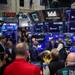 S&P 500 и Nasdaq спадат с поевтиняването на акциите на технологичните компании*