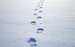 Студен фронт обръща времето: Градусите падат, проливни дъждове и сняг