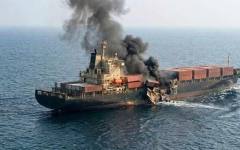 Товарен кораб се запали край бреговете на ОАЕ