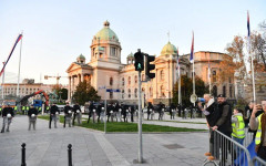 ЕС призова Сърбия да изпълни изцяло всички препоръки на Венецианската комисия по отношение на спорни съдебни закони