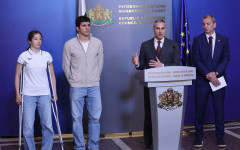 Премиерът Гюров се среща с Малена и Тервел Замфирови