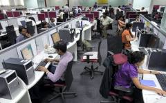 Изкуственият интелект заплашва икономическия растеж на Индия заради oтнемането на работни места