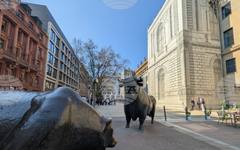 Европейските пазари започват май със смесени движения, DAX отчита ръст, а автомобилните акции са под натиск