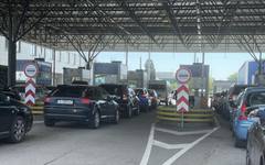 Изключително интензивен трафик на граничните пунктове "Капитан Андреево" и "Лесово"