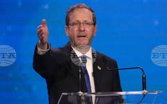 Нападение с нож в Лондон, двама души са ранени