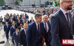 Петер Мадяр пристигна в парламента, за да положи клетва като министър-председател на Унгария
