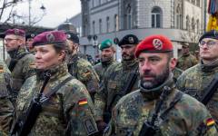 Германия се въоръжава с "Пехотинец на бъдещето"