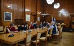 Делегация от Китайския изследователски център по тибетология е на посещение в Бургас