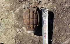 Откриха граната при почистване в гимназия в Добрич