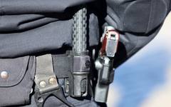 Полицай и пожарникар от Бургас са хванати с марихуана