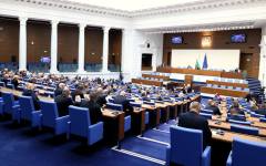 Парламентът избра състава на временната комисия за правилника на 52-ото НС
