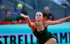 Украинката Марта Костюк продължава без загуба на клей през сезона