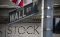 Силни финансови отчети и поевтиняването на петрола насърчават Wall Street*