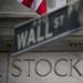 Силни финансови отчети и поевтиняването на петрола насърчават Wall Street*