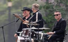 Истински фурор под дъжда: U2 превзеха Мексико сити с неочаквано шоу за стотици фенове