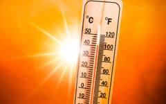 Защо туристите в Испания това лято ще открият, че откритите тераси на реторантите са затворени