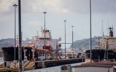 Глобалната търговия се преориентира и Панамският канал се препълни