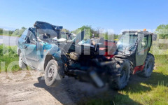 Шофьор загина след удар на кола в трактор в Пловдивско